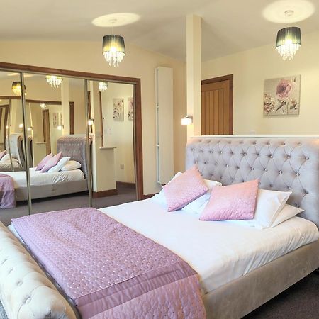 Torridon 1 With Private Hot Tub - Fife - Loch Leven - Lomond Hills- Pet Friendly Villa Kelty Eksteriør billede